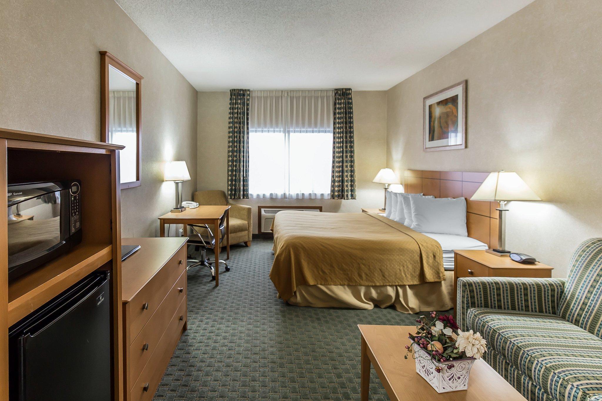 Quality Inn At Collins Road - سيدار رابيدز المظهر الخارجي الصورة