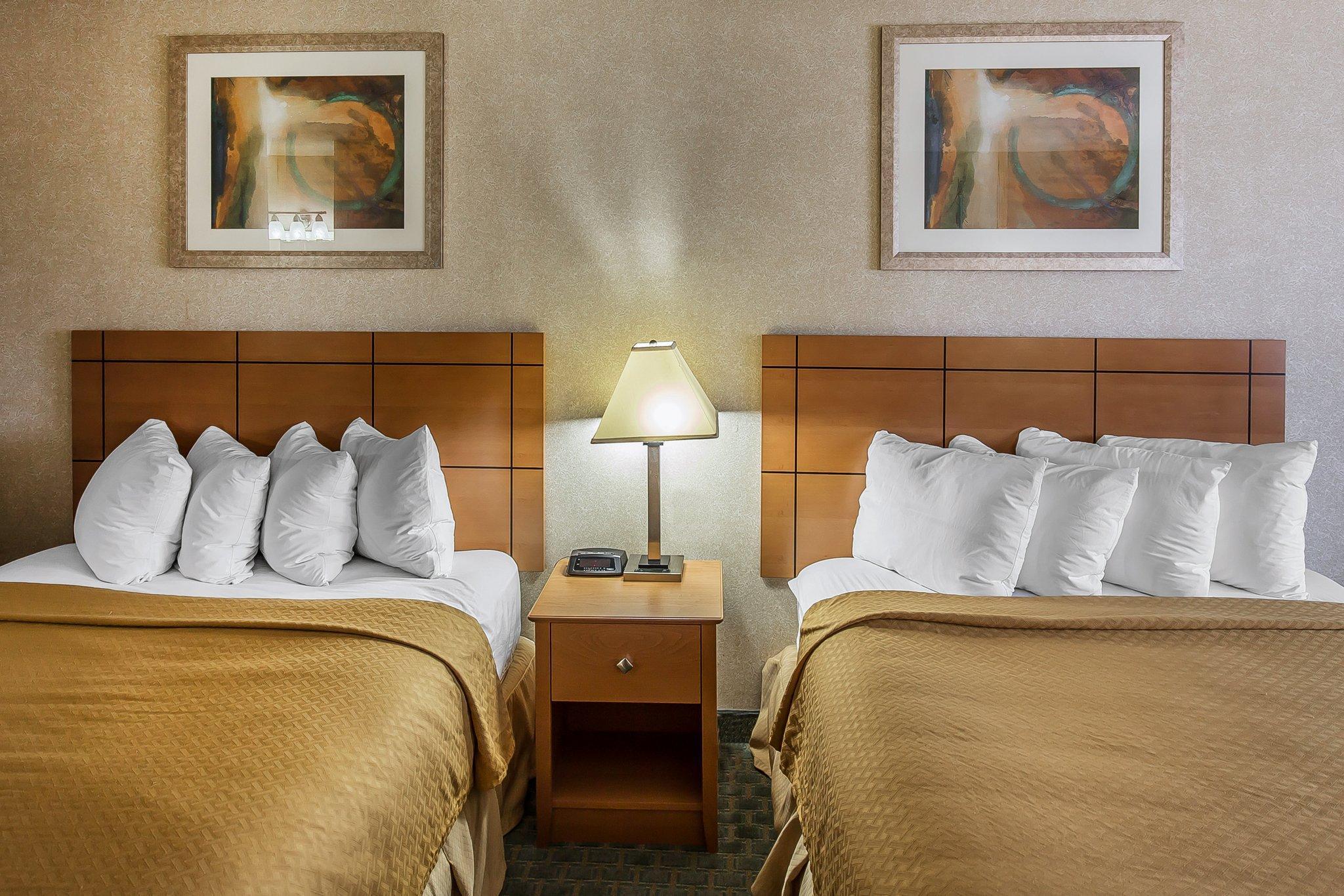 Quality Inn At Collins Road - سيدار رابيدز المظهر الخارجي الصورة