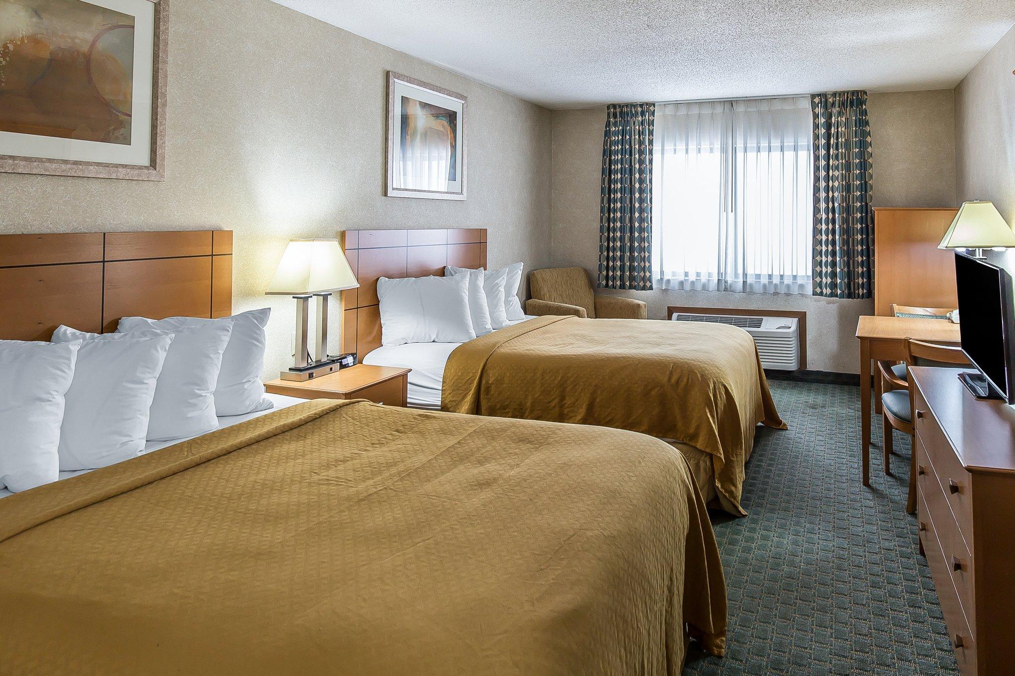 Quality Inn At Collins Road - سيدار رابيدز المظهر الخارجي الصورة