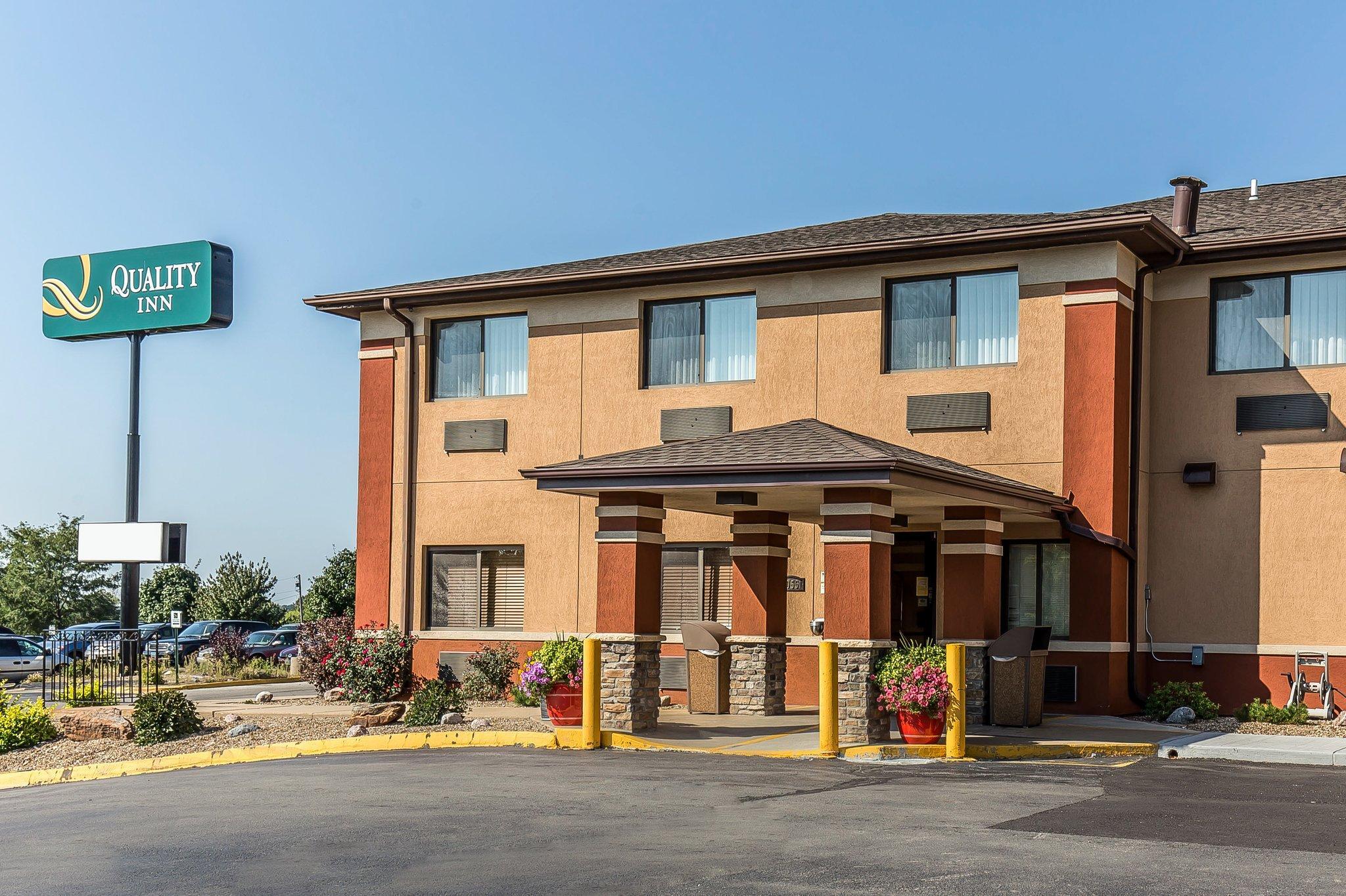 Quality Inn At Collins Road - سيدار رابيدز المظهر الخارجي الصورة