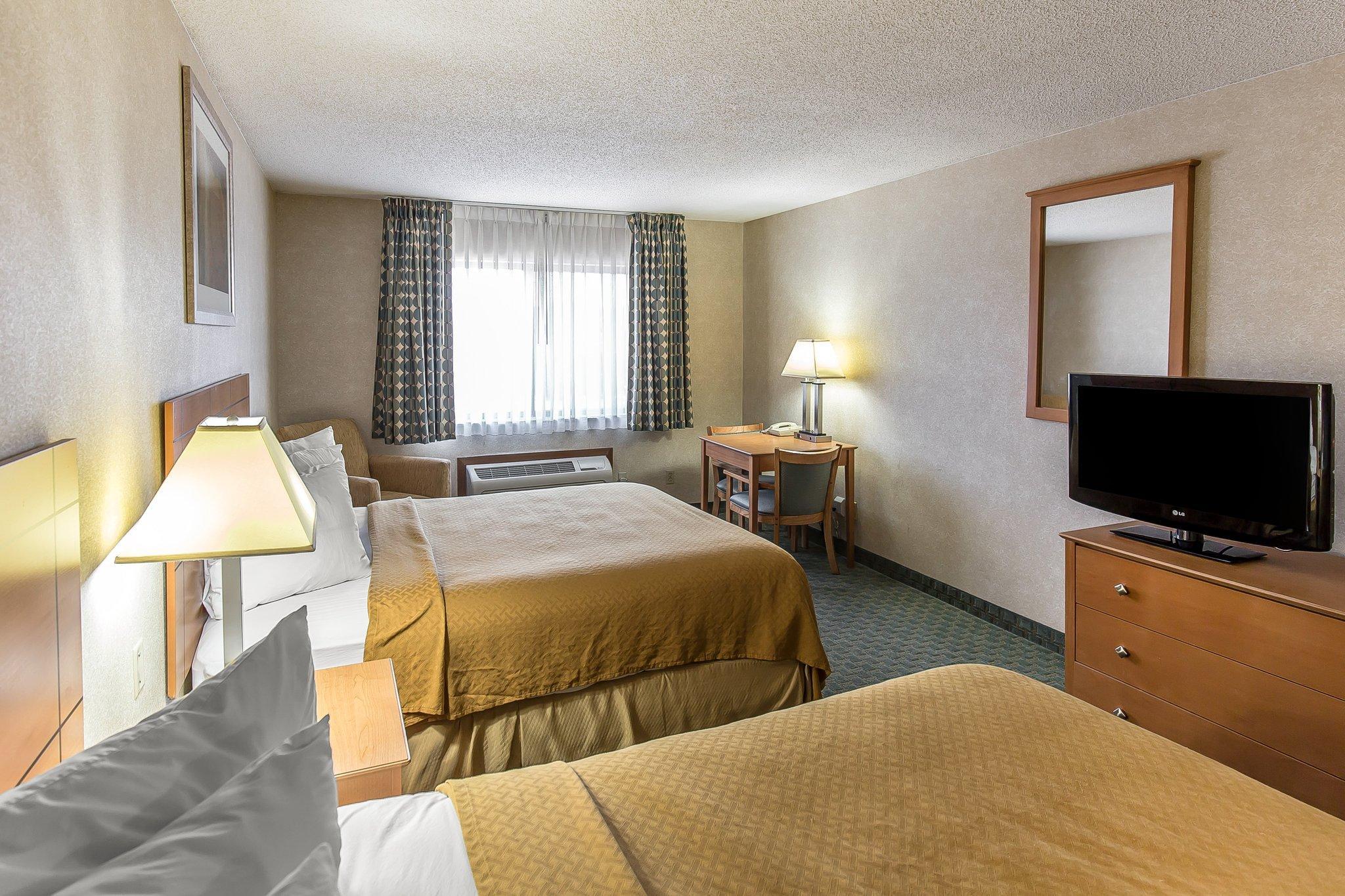 Quality Inn At Collins Road - سيدار رابيدز المظهر الخارجي الصورة