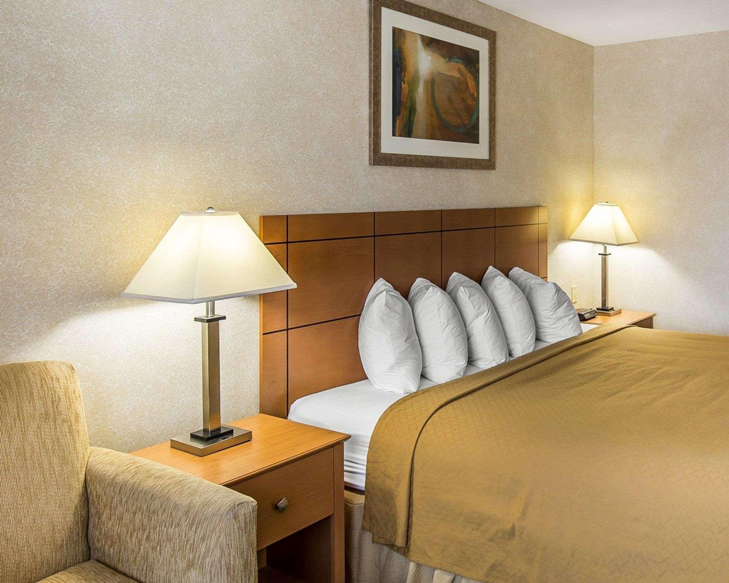 Quality Inn At Collins Road - سيدار رابيدز المظهر الخارجي الصورة